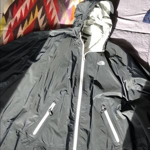 The north face rain cape